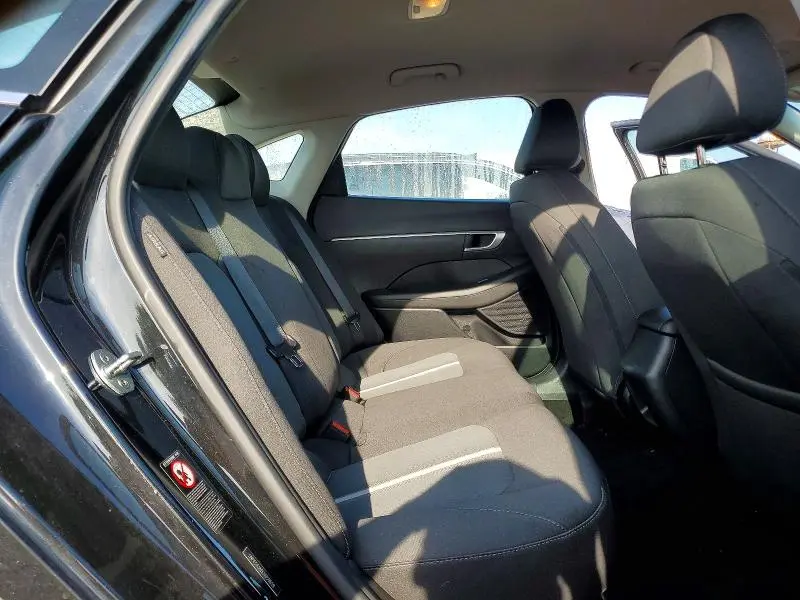 2020 HYUNDAI SONATA SE  