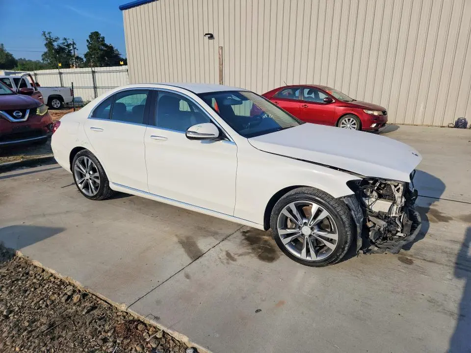 2016 MERCEDES-BENZ C 300  