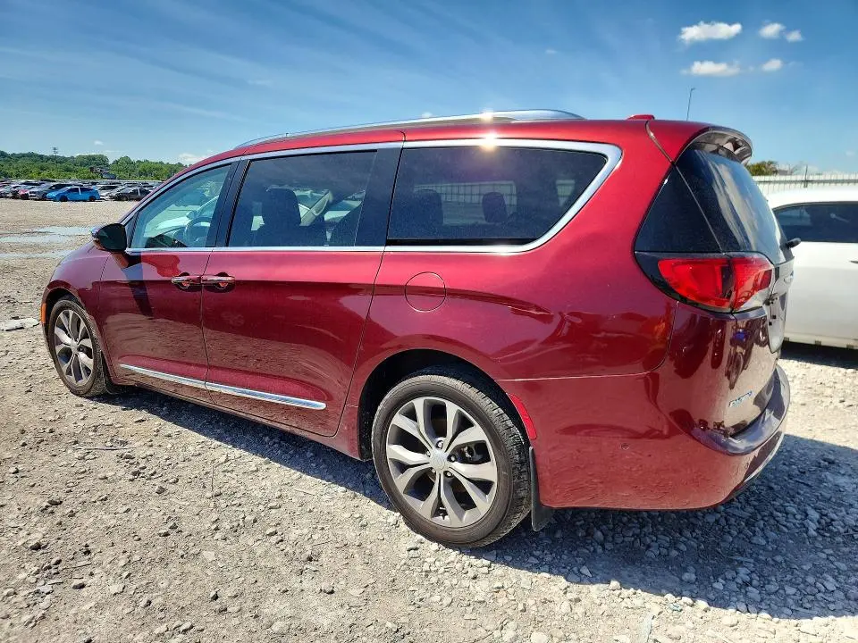 2017 CHRYSLER PACIFICA LIMITED  