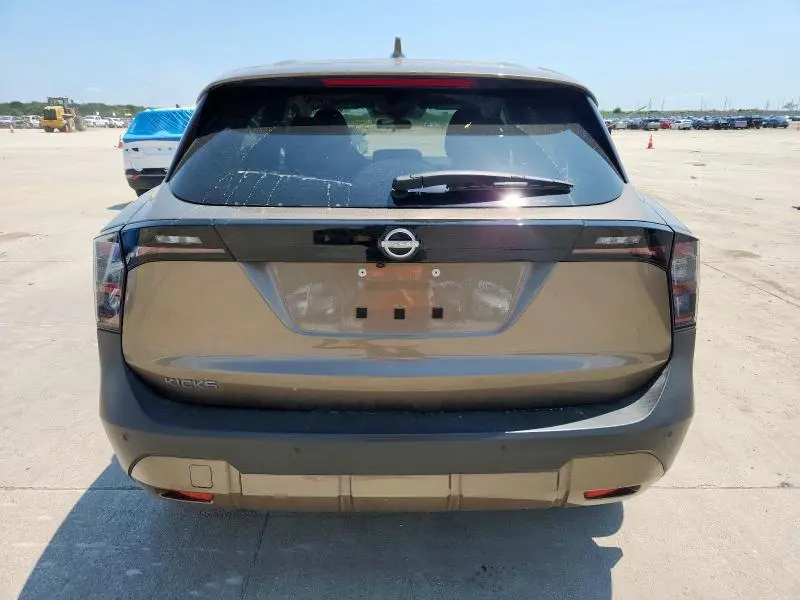 2025 NISSAN KICKS SV  