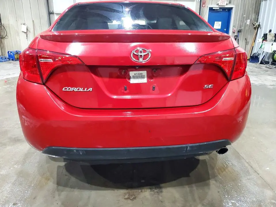 2017 TOYOTA COROLLA SE  