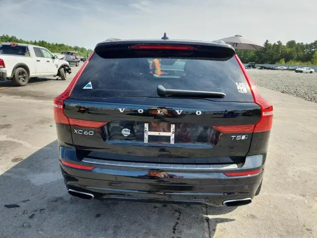2018 VOLVO XC60 T5 R-DESIGN  