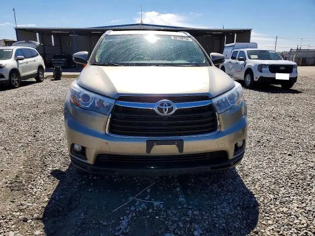 2016 TOYOTA HIGHLANDER XLE  
