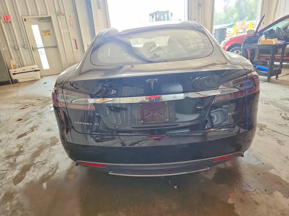2015 TESLA MODEL S 85D  