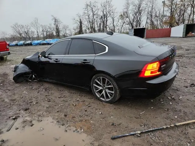 2017 VOLVO S90 T6 MOMENTUM  