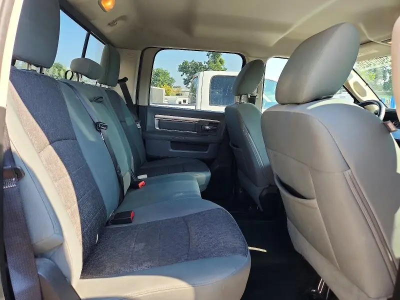 2015 RAM 1500 SLT  