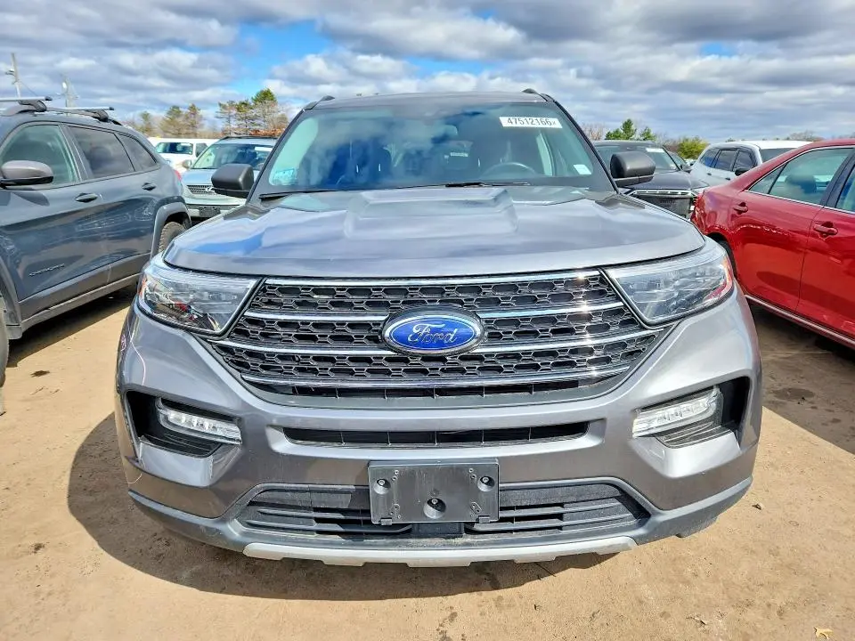 2022 FORD EXPLORER XLT  