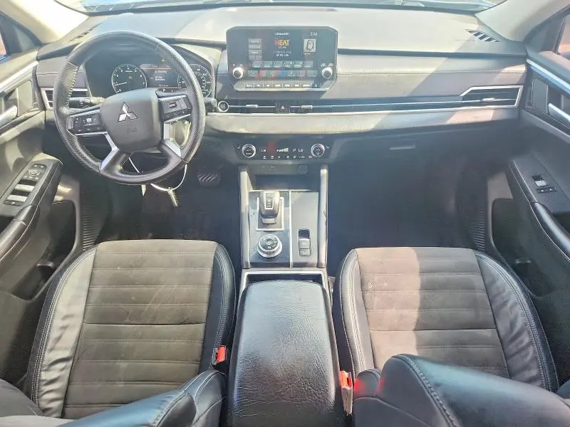 2023 MITSUBISHI OUTLANDER SE  