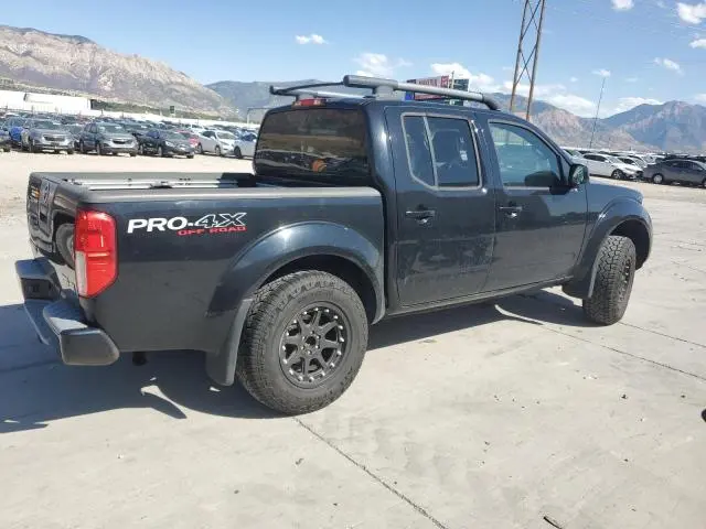 2012 NISSAN FRONTIER S  