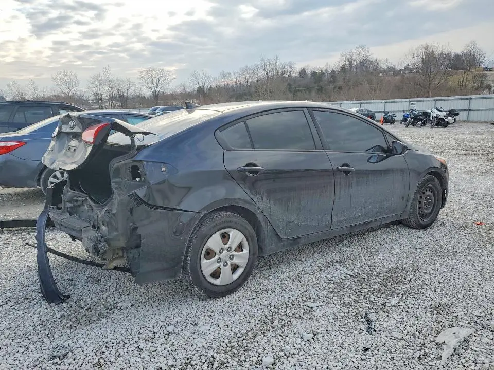 2017 KIA FORTE LX  