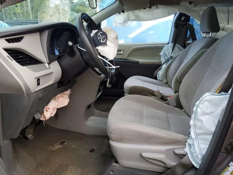 2019 TOYOTA SIENNA L 7-PASSENGER  