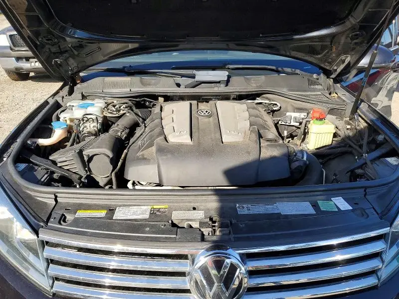 2015 VOLKSWAGEN TOUAREG V6 TDI  