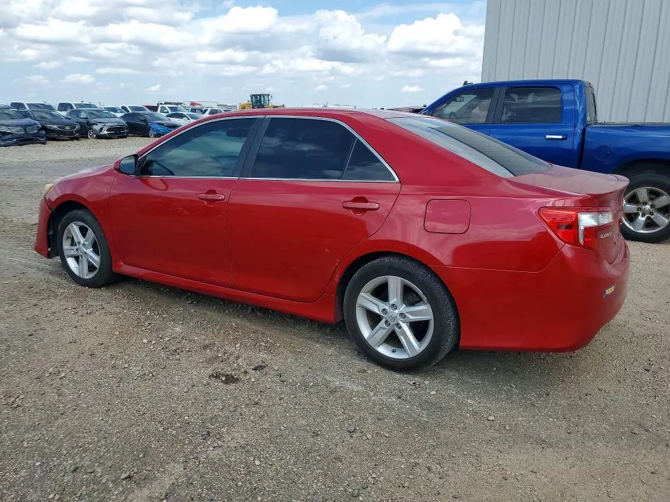 2013 TOYOTA CAMRY SE  