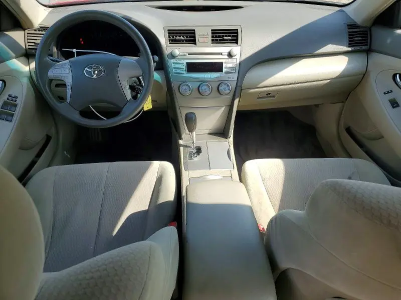 2010 TOYOTA CAMRY LE  