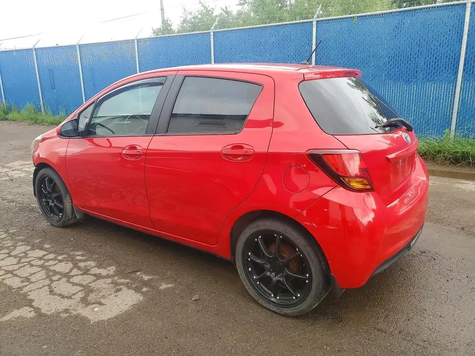 2017 TOYOTA YARIS 5-DOOR L  
