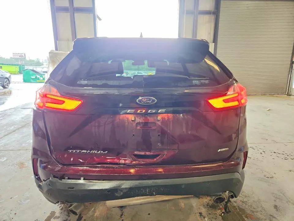 2022 FORD EDGE TITANIUM  