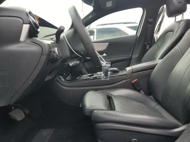 2021 MERCEDES-BENZ A 220  