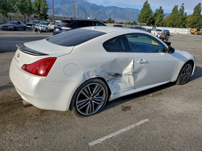 2015 INFINITI Q60 JOURNEY  