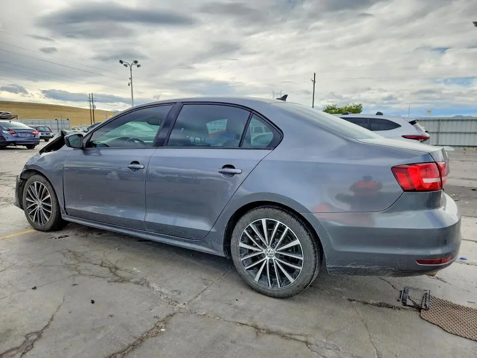 2015 VOLKSWAGEN JETTA SE  