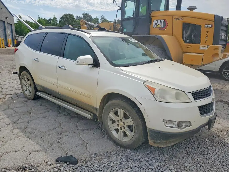 2011 CHEVROLET TRAVERSE LT  