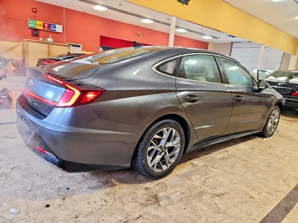 2022 HYUNDAI SONATA SEL  