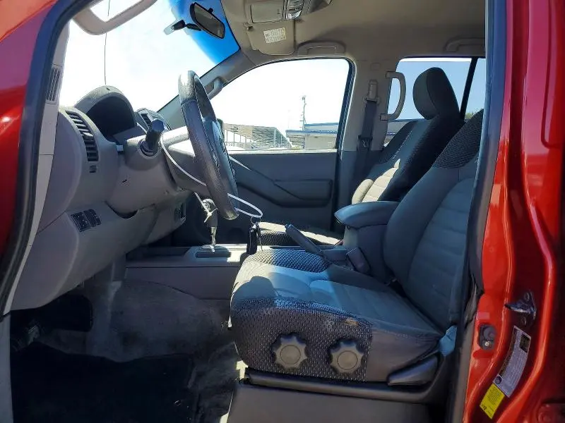 2012 NISSAN FRONTIER S  