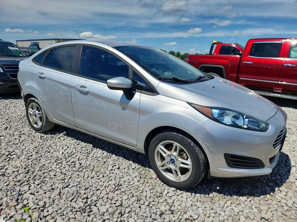 2019 FORD FIESTA SE  