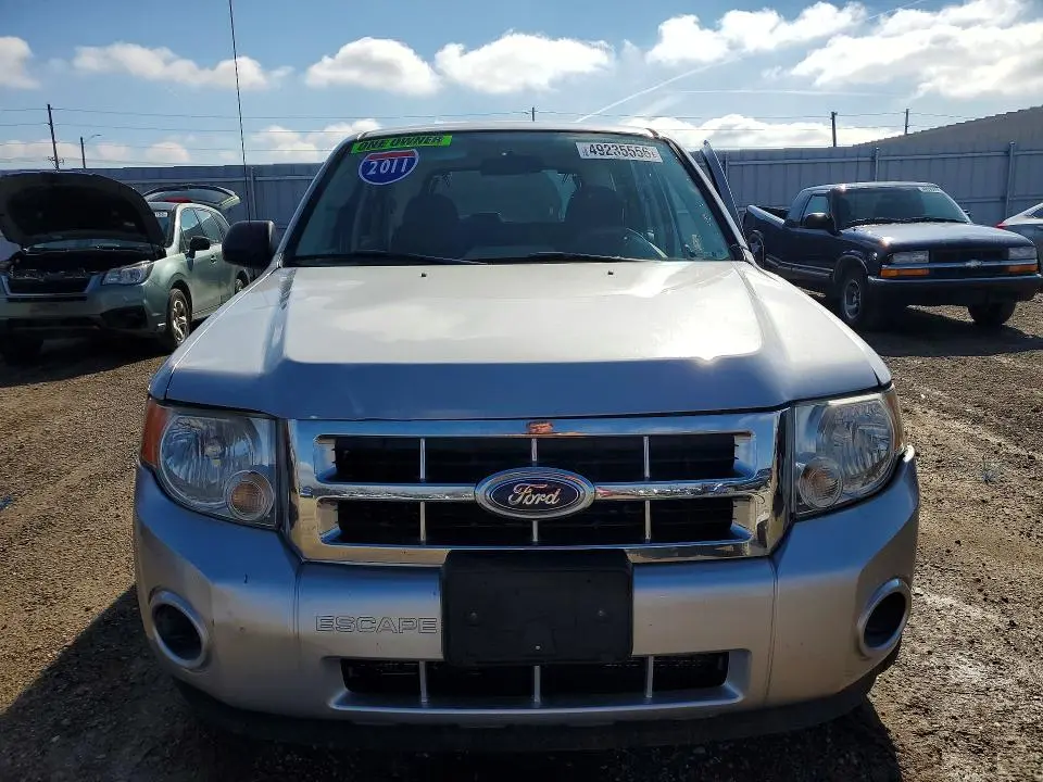 2011 FORD ESCAPE XLS  