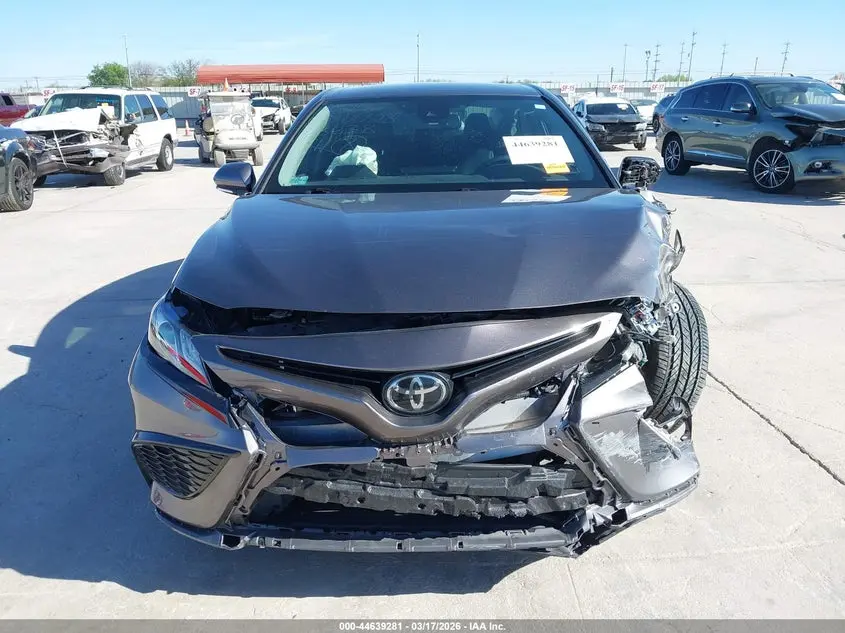 2022 TOYOTA CAMRY XSE