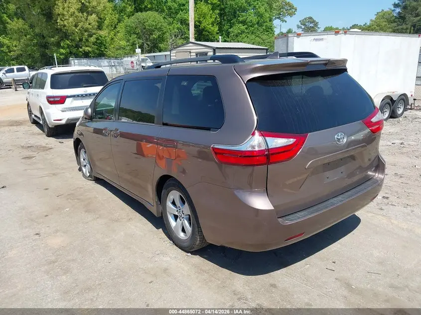 2018 TOYOTA SIENNA LE 8 PASSENGER