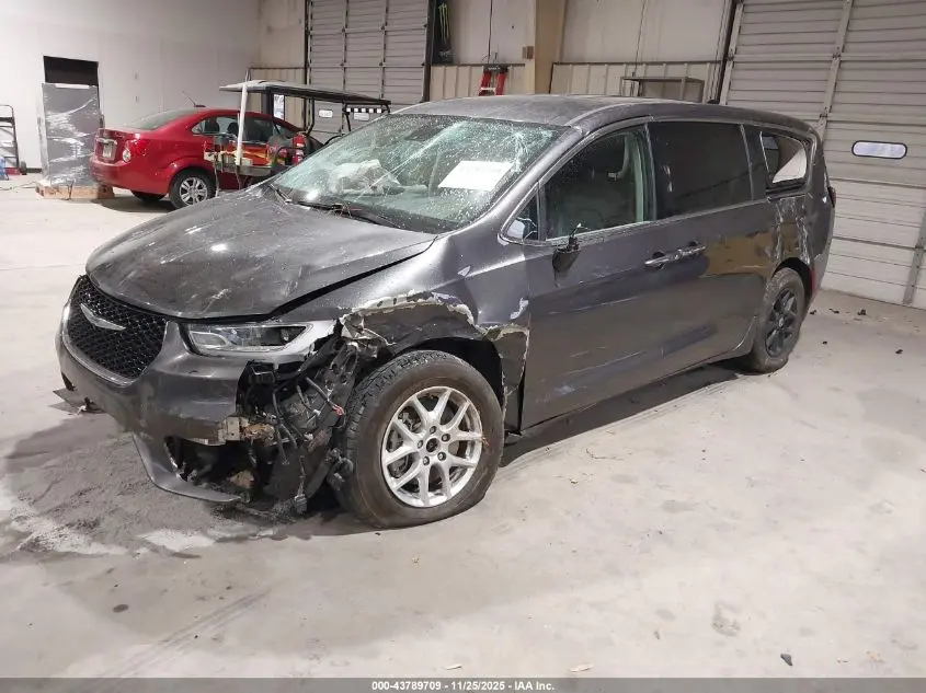 2023 CHRYSLER PACIFICA TOURING L