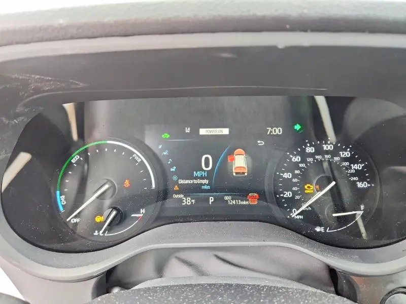 2025 TOYOTA SIENNA LE  