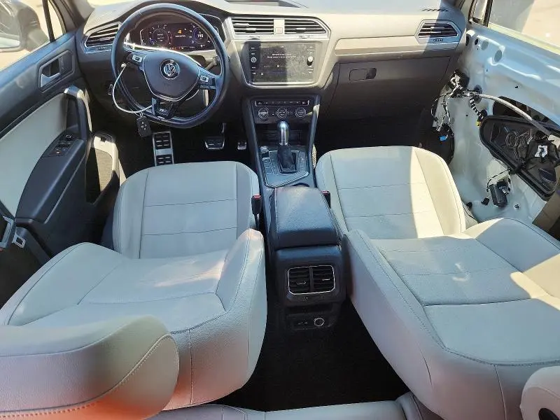 2019 VOLKSWAGEN TIGUAN SE/SEL/SEL R-LINE JET-BLACK/SE  