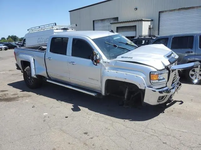 2017 GMC SIERRA K2500 SLT  