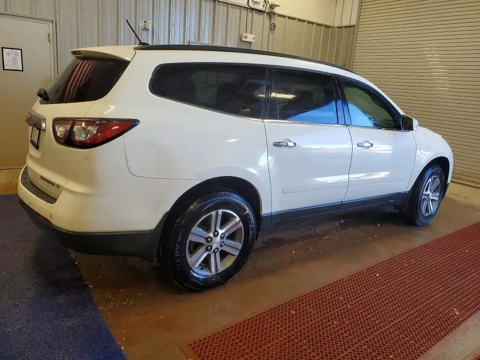 2015 CHEVROLET TRAVERSE LT  