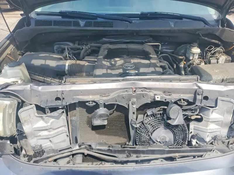 2014 TOYOTA SEQUOIA SR5  