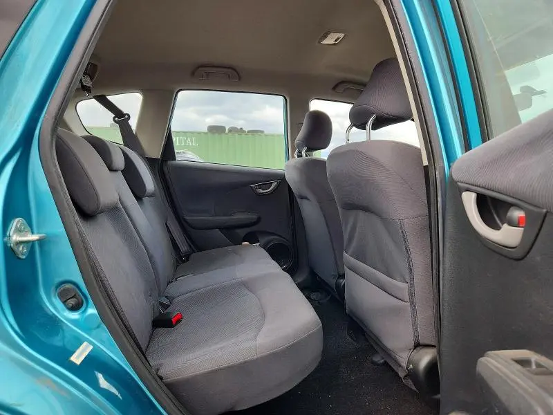 2012 HONDA FIT   