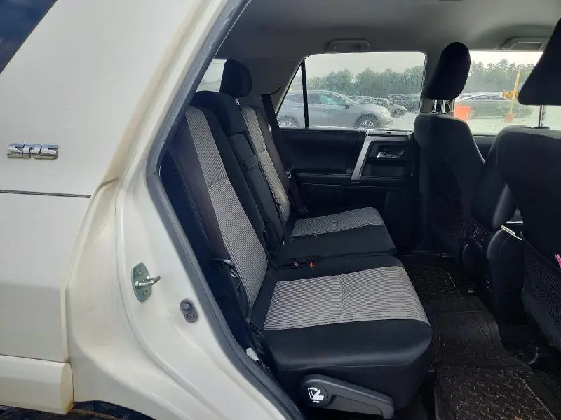2018 TOYOTA 4RUNNER SR5  