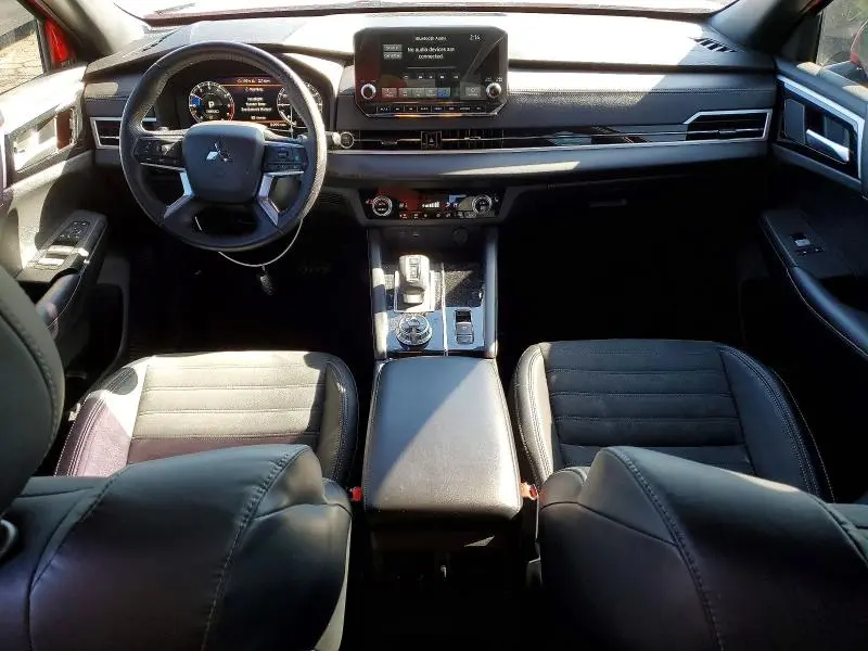 2023 MITSUBISHI OUTLANDER SE  