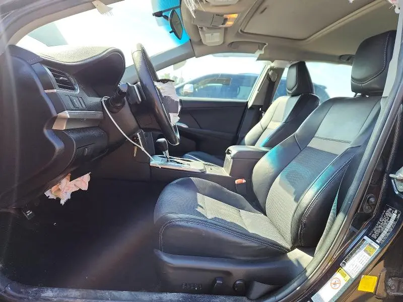 2014 TOYOTA CAMRY SE  