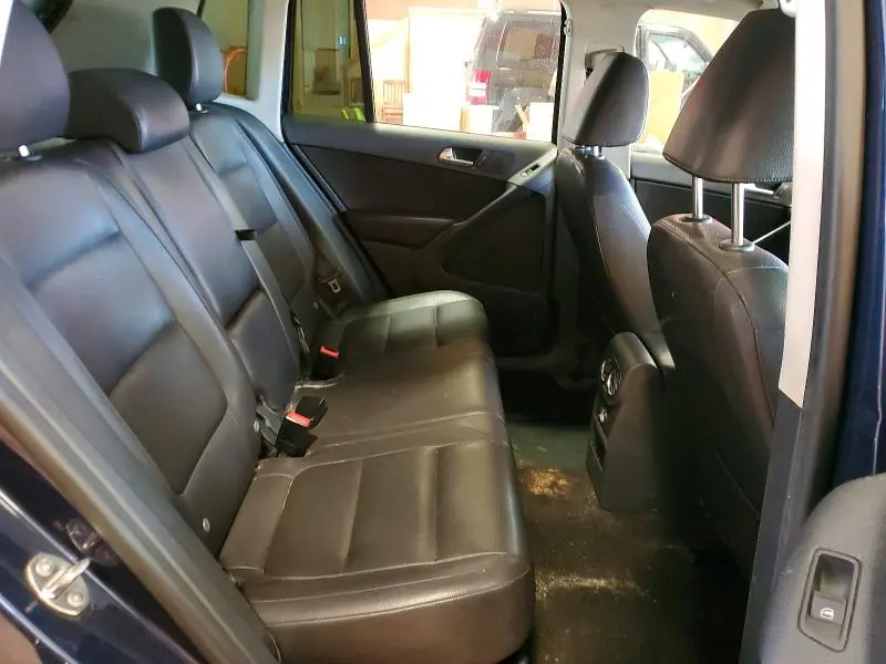 2016 VOLKSWAGEN TIGUAN S  