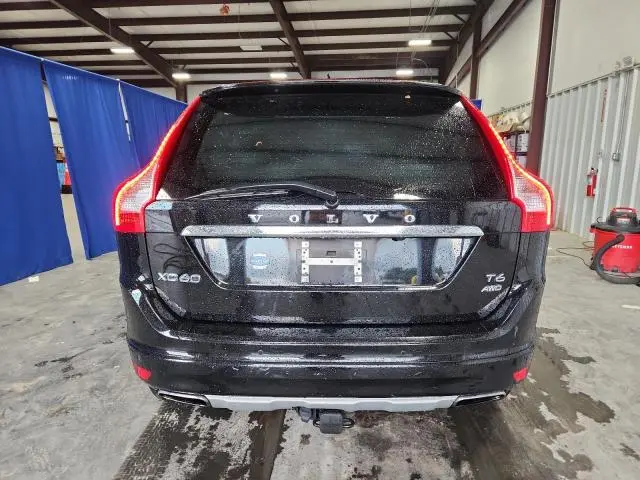 2016 VOLVO XC60 T6 PREMIER  