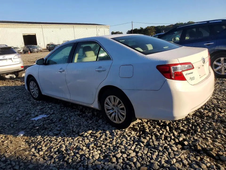 2013 TOYOTA CAMRY LE  