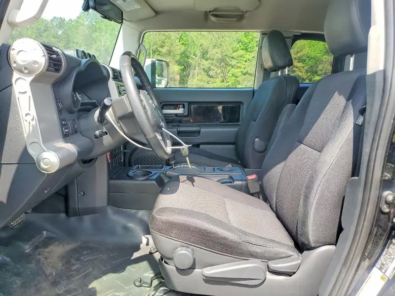 2011 TOYOTA FJ CRUISER BASE  