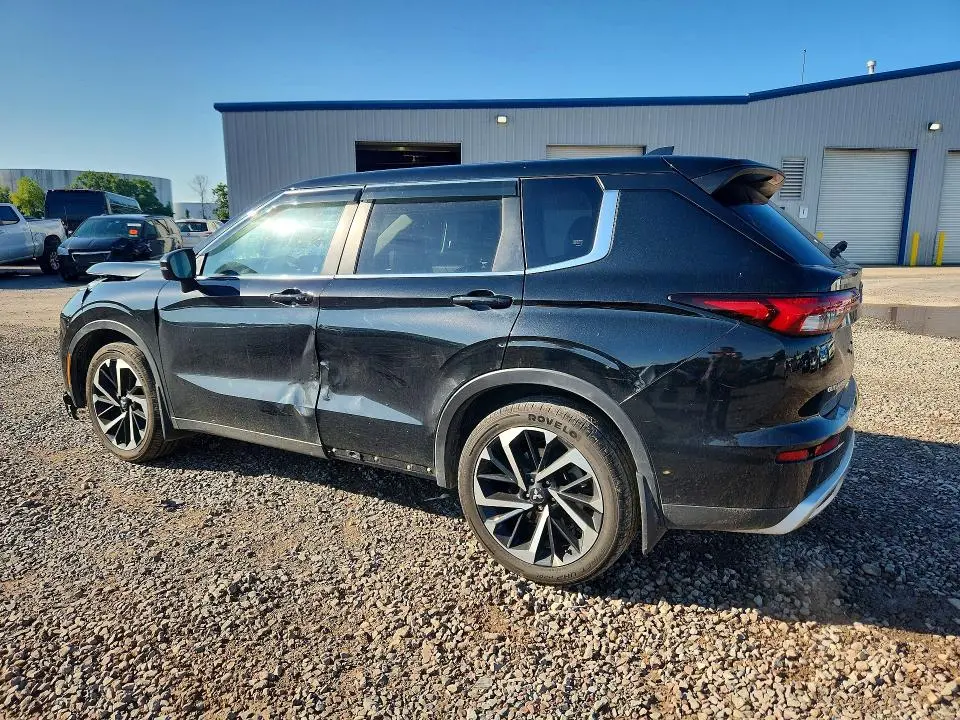 2024 MITSUBISHI OUTLANDER SE  