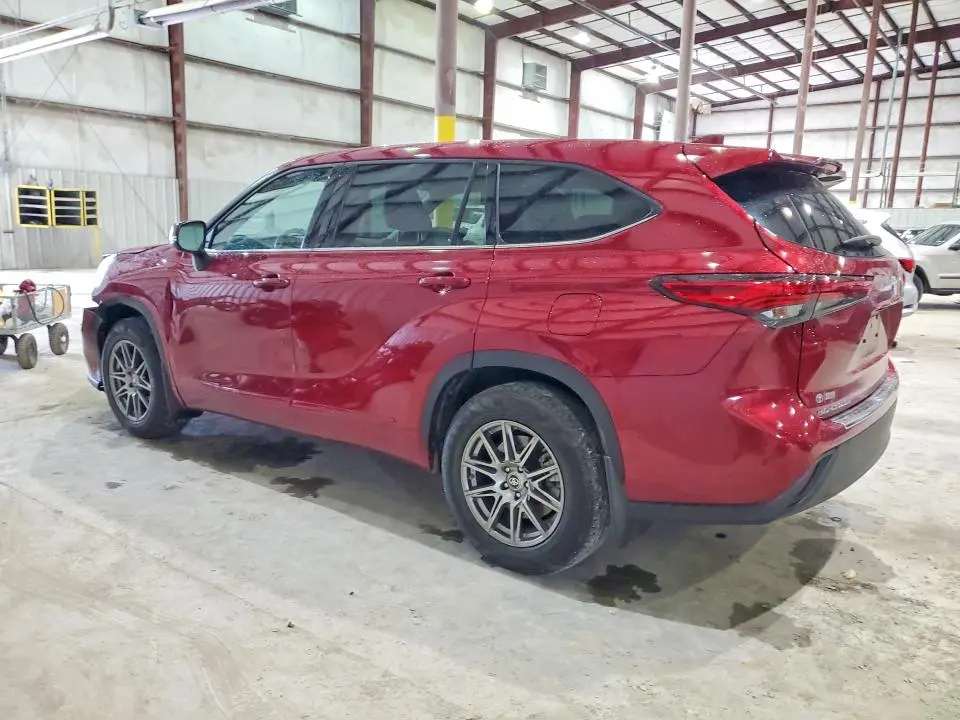 2020 TOYOTA HIGHLANDER LE  