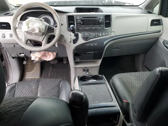 2014 TOYOTA SIENNA SPORT  