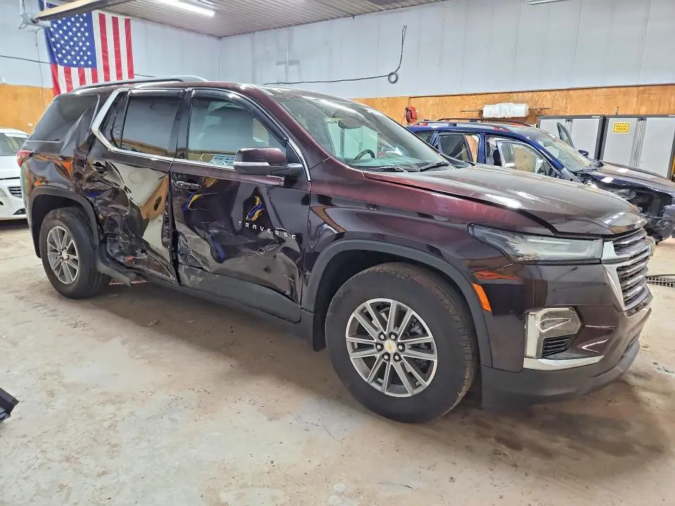 2022 CHEVROLET TRAVERSE LT  