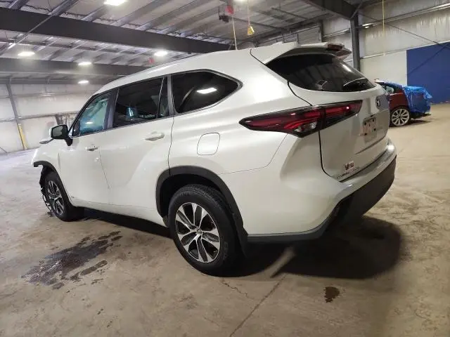 2024 TOYOTA HIGHLANDER HYBRID XLE  