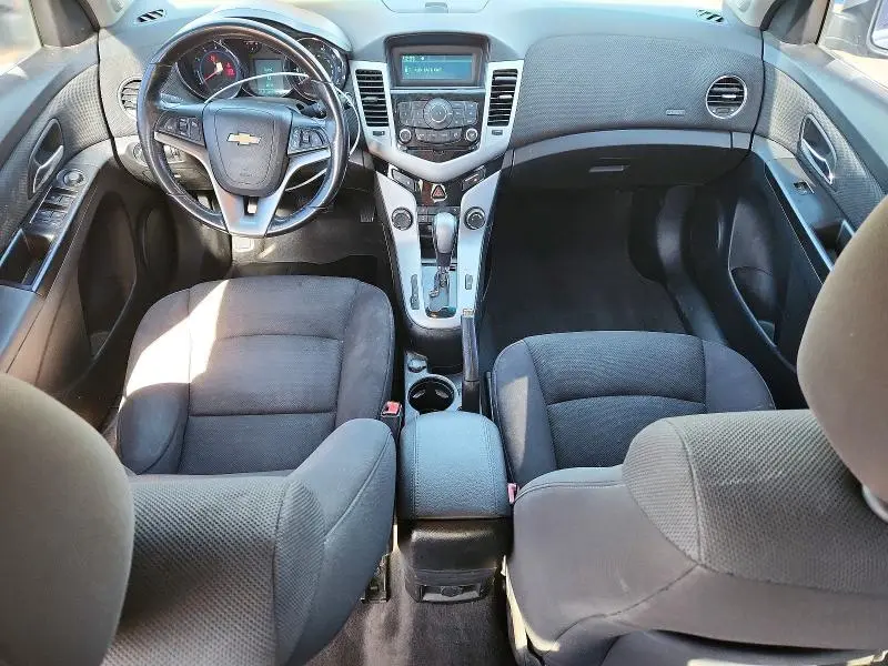 2012 CHEVROLET CRUZE LT  